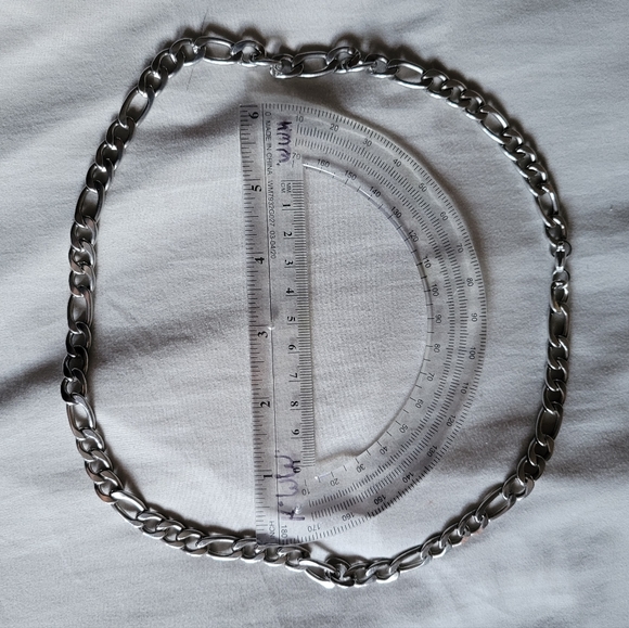 Necklace - Picture 3 of 7